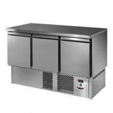 Стол холодильный Tecnodom SLV03NX 3 двери